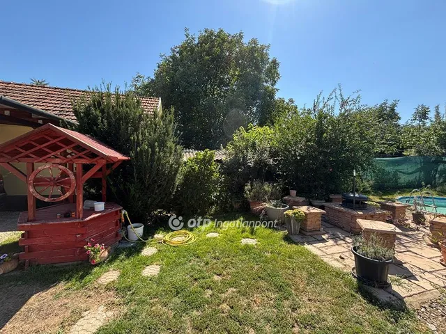 Eladó ház Hajdúböszörmény, Középkert 170 nm