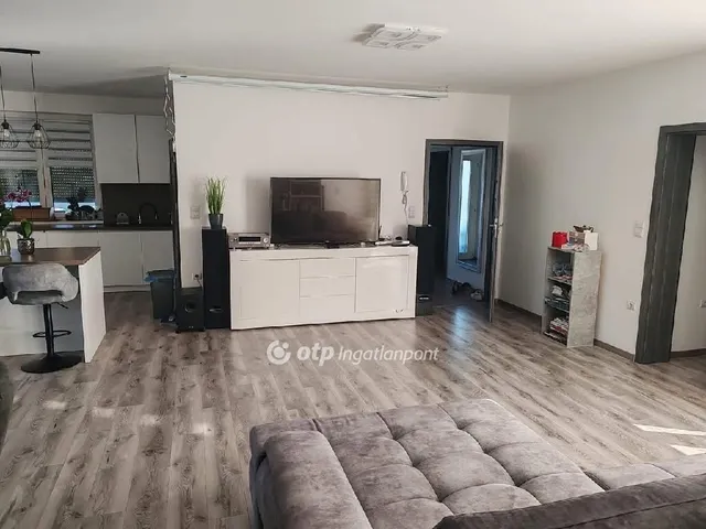 Eladó ház Hajdúnánás 180 nm