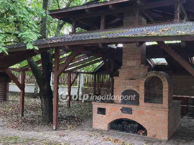 Eladó ház Debrecen 300 nm