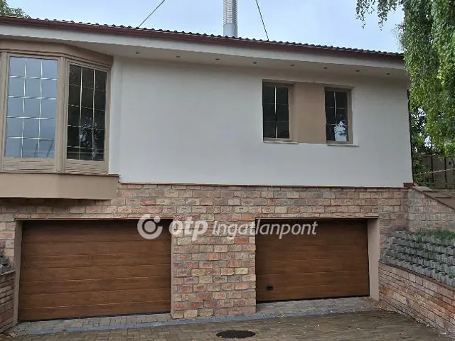 Eladó ház Debrecen 300 nm