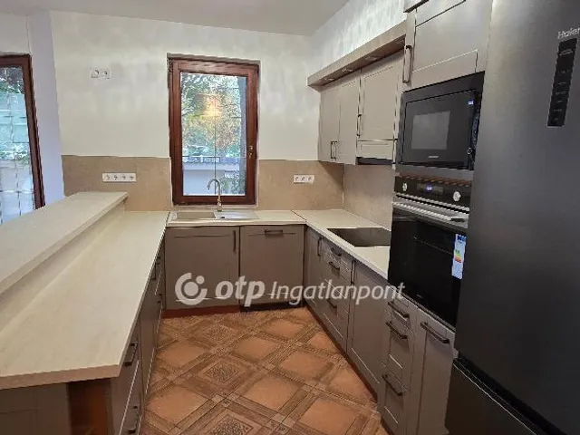 Eladó ház Debrecen 300 nm