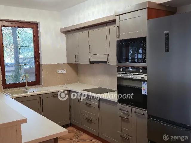 Eladó ház Debrecen 300 nm
