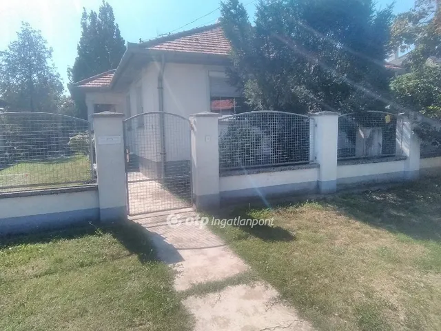 Eladó ház Derecske 87 nm