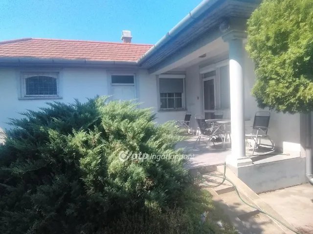 Eladó ház Derecske 87 nm