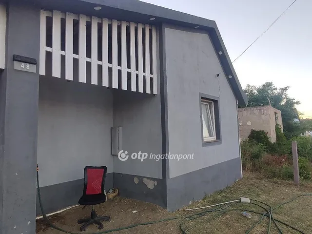 Eladó ház Bagamér 65 nm