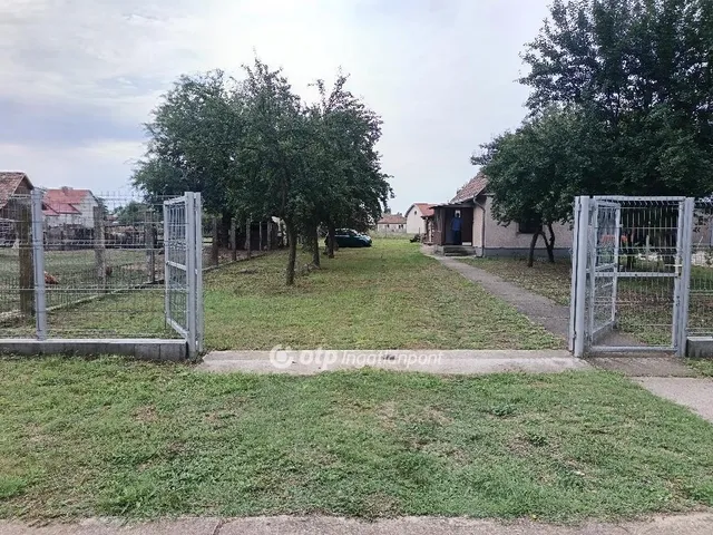Eladó ház Hosszúpályi 21 nm