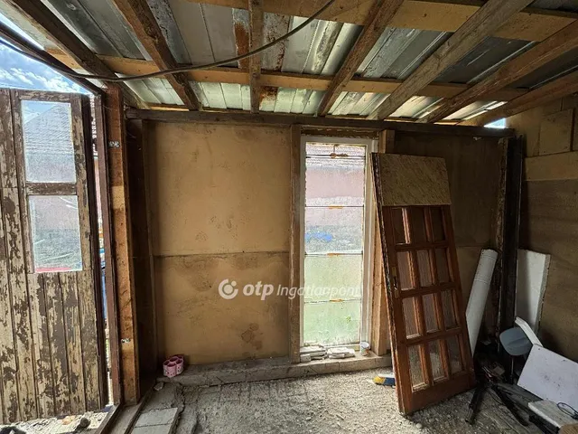 Eladó ház Zsáka 44 nm