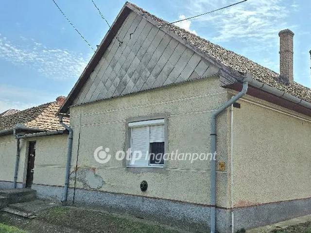 Eladó ház Mikepércs 80 nm