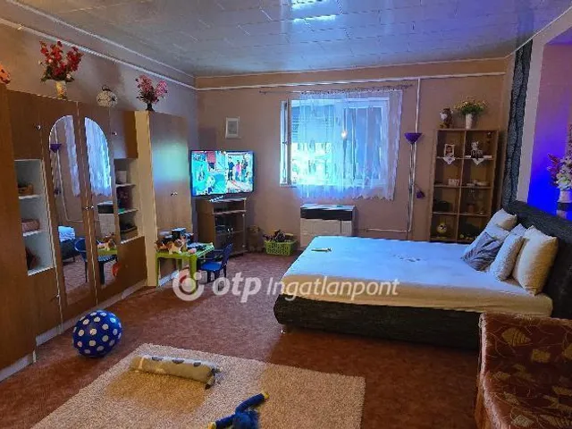 Eladó ház Mikepércs 80 nm