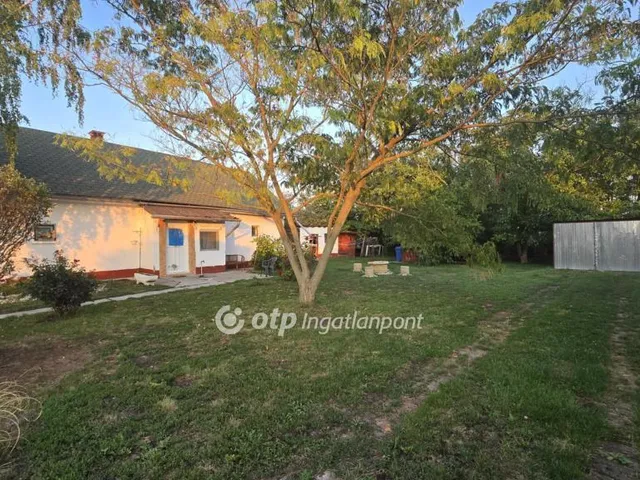 Eladó ház Tetétlen 64 nm