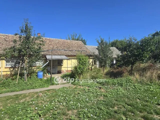 Eladó ház Tetétlen 64 nm