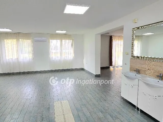 Eladó ház Debrecen 450 nm