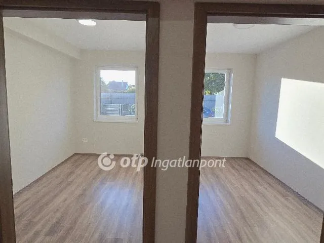 Eladó ház Debrecen, Pércsikert 153 nm