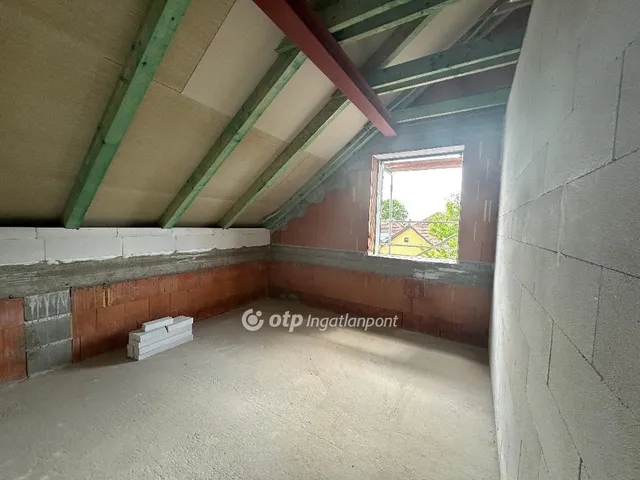 Eladó lakás Balmazújváros 98 nm