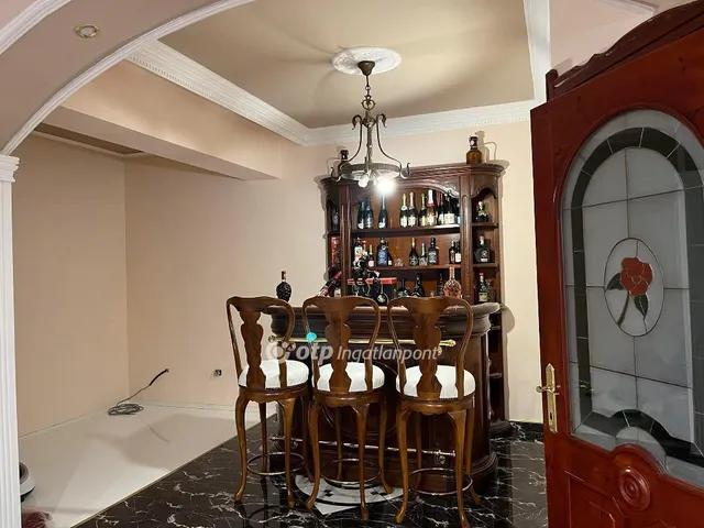 Eladó ház Hosszúpályi 300 nm