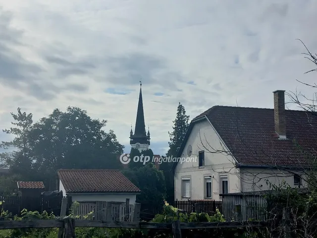 Eladó ház Mikepércs 70 nm