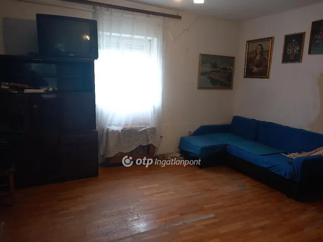 Eladó ház Mikepércs 67 nm