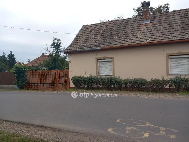 Eladó ház Mikepércs 67 nm