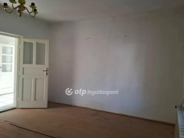 Eladó ház Biharkeresztes 75 nm