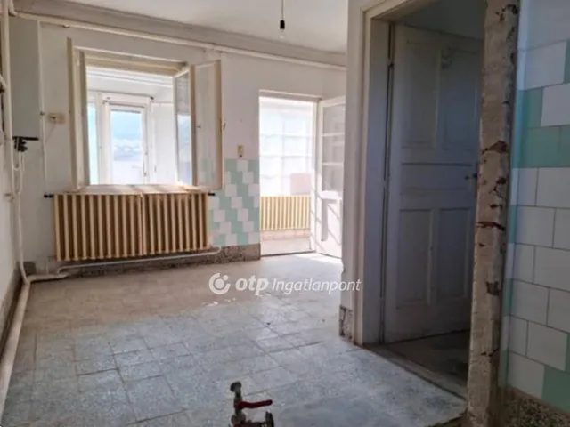 Eladó ház Biharkeresztes 75 nm