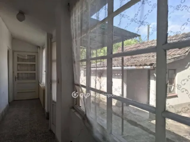 Eladó ház Biharkeresztes 75 nm