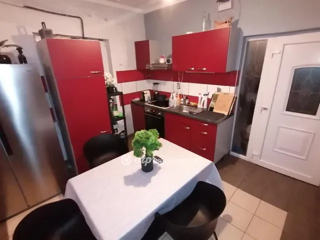 Eladó ház Hajdúhadház 69 nm