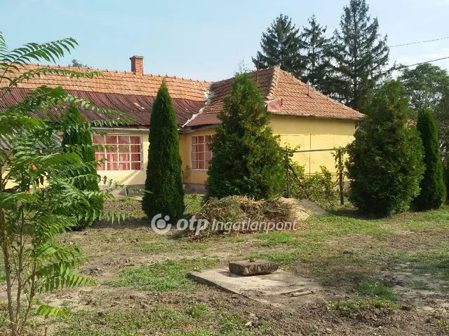 Eladó ház Zsáka 96 nm