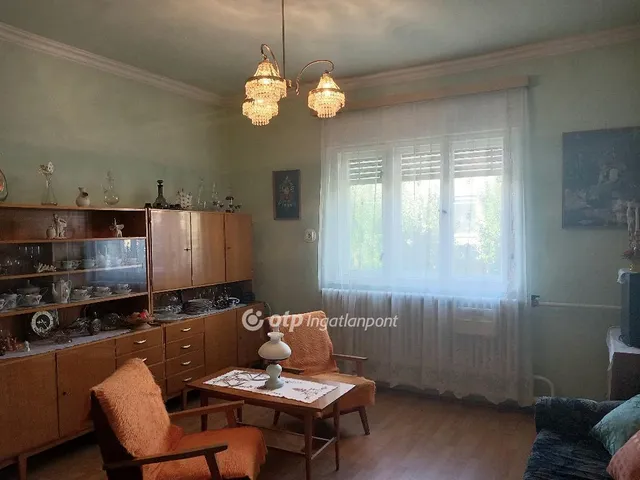 Eladó ház Mikepércs 70 nm