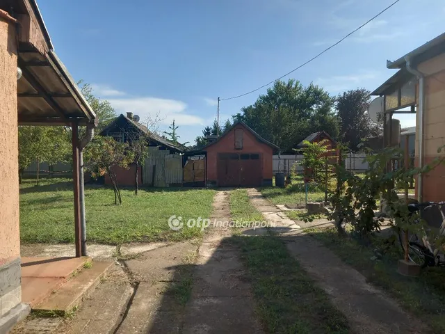 Eladó ház Mikepércs 70 nm