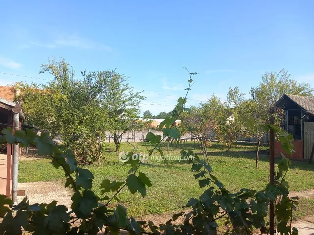 Eladó ház Mikepércs 70 nm