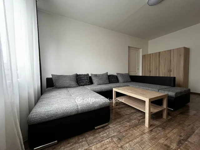 Eladó lakás Debrecen, Akadémiakert 68 nm