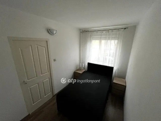 Eladó lakás Debrecen, Akadémiakert 68 nm