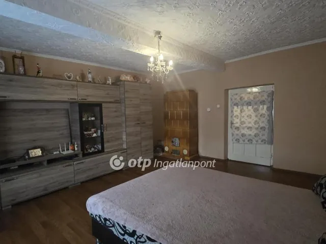 Eladó ház Tetétlen 64 nm