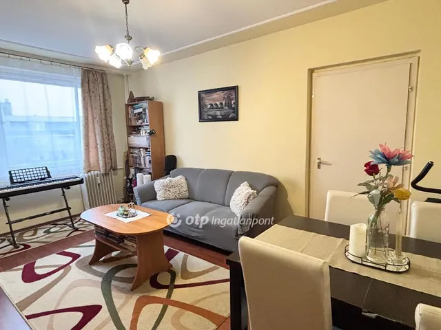 Eladó lakás Debrecen 71 nm