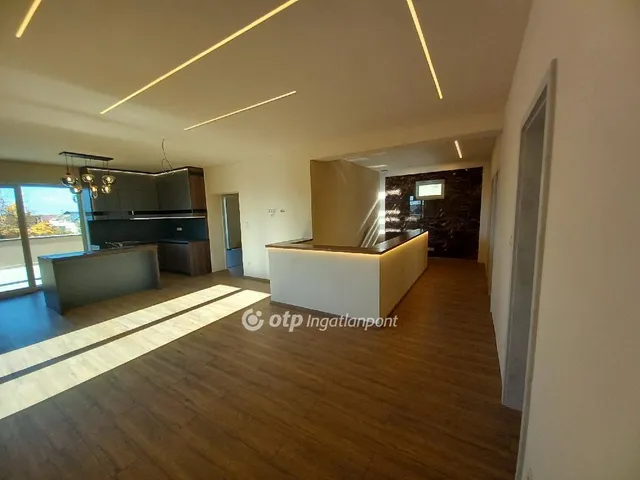 Eladó ház Debrecen, Veres Péter-kert 122 nm