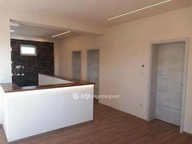 Eladó ház Debrecen, Veres Péter-kert 122 nm