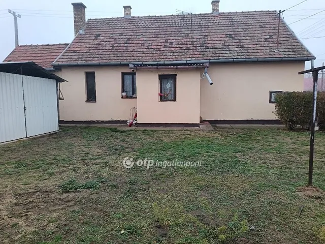 Eladó ház Sáránd 90 nm
