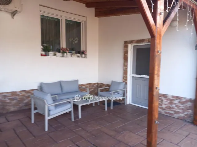 Eladó ház Téglás 100 nm