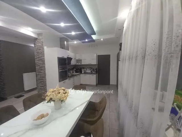 Eladó ház Téglás 100 nm