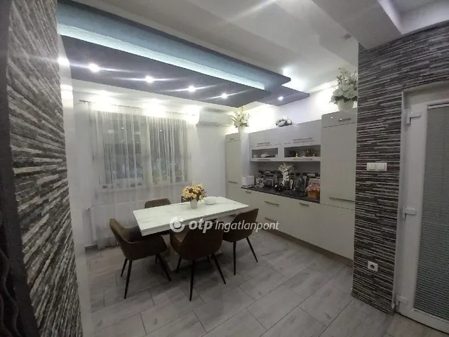 Eladó ház Téglás 100 nm