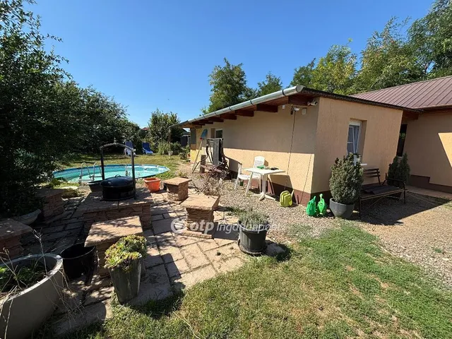 Eladó ház Hajdúböszörmény, Középkert 170 nm