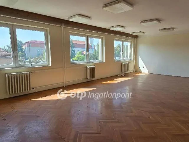 Eladó kereskedelmi és ipari ingatlan Létavértes 600 nm