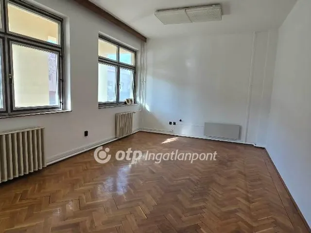 Eladó kereskedelmi és ipari ingatlan Létavértes 600 nm