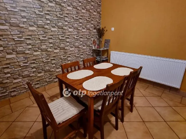 Eladó ház Kaba 69 nm