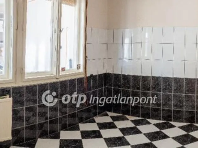 Kiadó ház Debrecen 200 nm