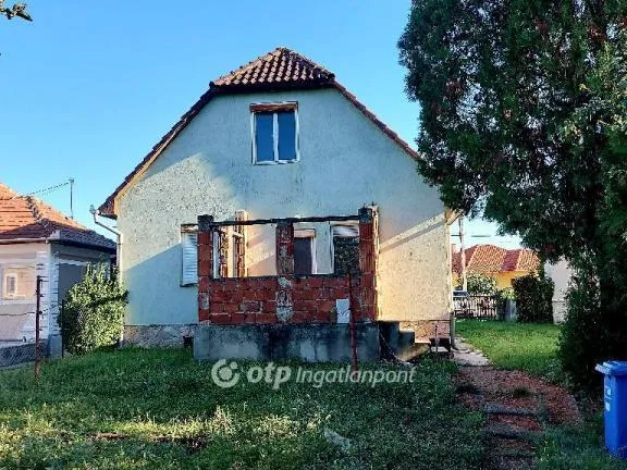 Eladó ház Sajószöged 138 nm