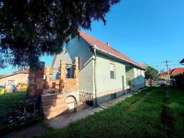 Eladó ház Sajószöged 138 nm