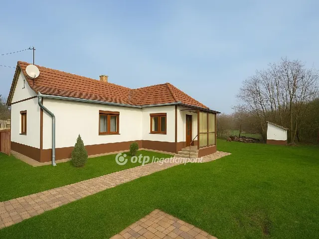 Eladó ház Zsáka 80 nm