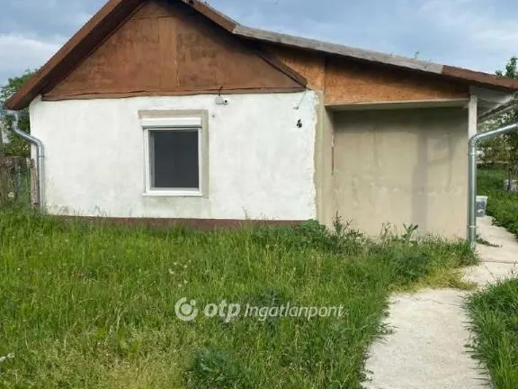Eladó ház Derecske 46 nm