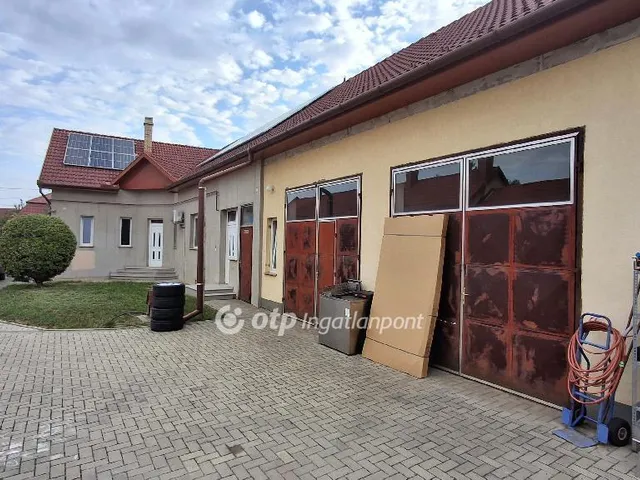 Eladó ház Hajdúböszörmény 140 nm